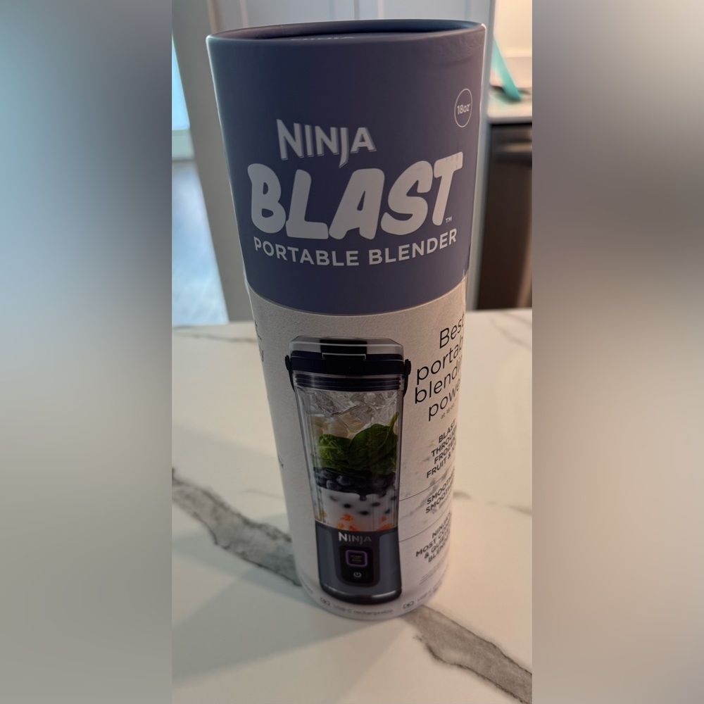 Ninja Blast Portable Blender - Black and White